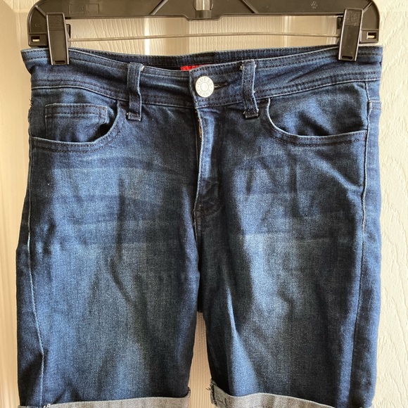 Guess Jean Shorts - Picture 11 of 13